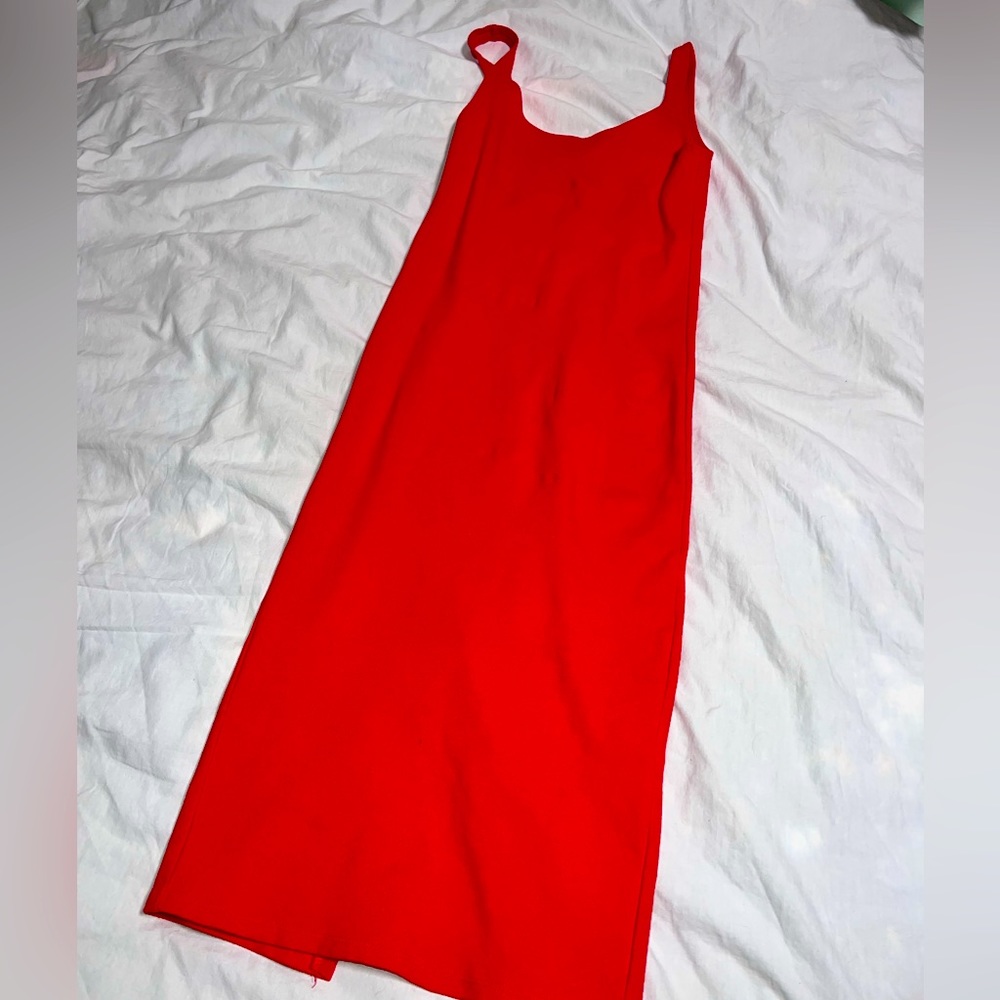 Red bodycon dress.